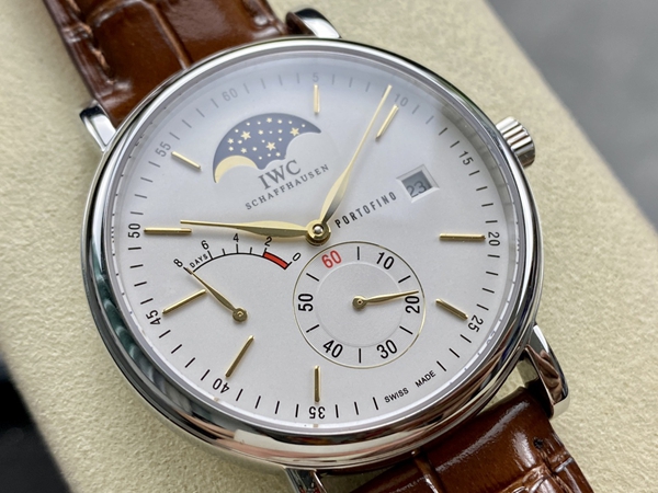 アイ・ダブリュー・シー背面デザイン